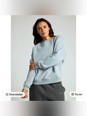NWOT Comfrt Cropped Crew